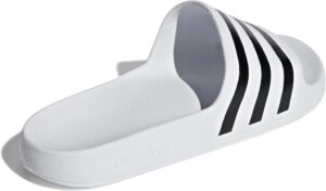 adidas Unisex Adilette Aqua Slides Schiebe-Sandalen in Cloud White Core Black Cloud White