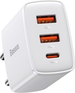 Baseus Compact 2U+C Netzladegerät - 30W PD QC3.0 mit USB-C und 2X USB-A Anschlüssen