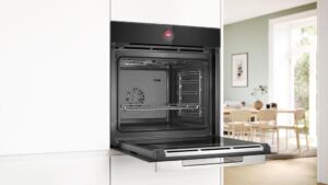 Bosch HBG7341B1 Serie 8 Smarter Einbau-Backofen - Energieeffizient und Selbstreinigend