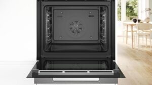 Bosch HBG7341B1 Serie 8 Smarter Einbau-Backofen - Energieeffizient und Selbstreinigend