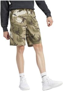 adidas Herren Freizeit-Shorts Seasonal Essentials Camouflage in Olive Strata