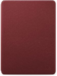 Amazon Kindle Paperwhite-Lederhülle in Merlot für die 11. Generation (2021): Schlankes, leichtes Design für optimalen Lesekomfort