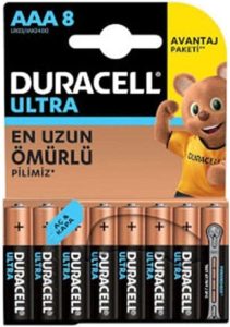 Duracell 5000394117495 Alkaline Hausgebrauchsbatterien 1,5 V – 8 Stück in Schwarz/Gold